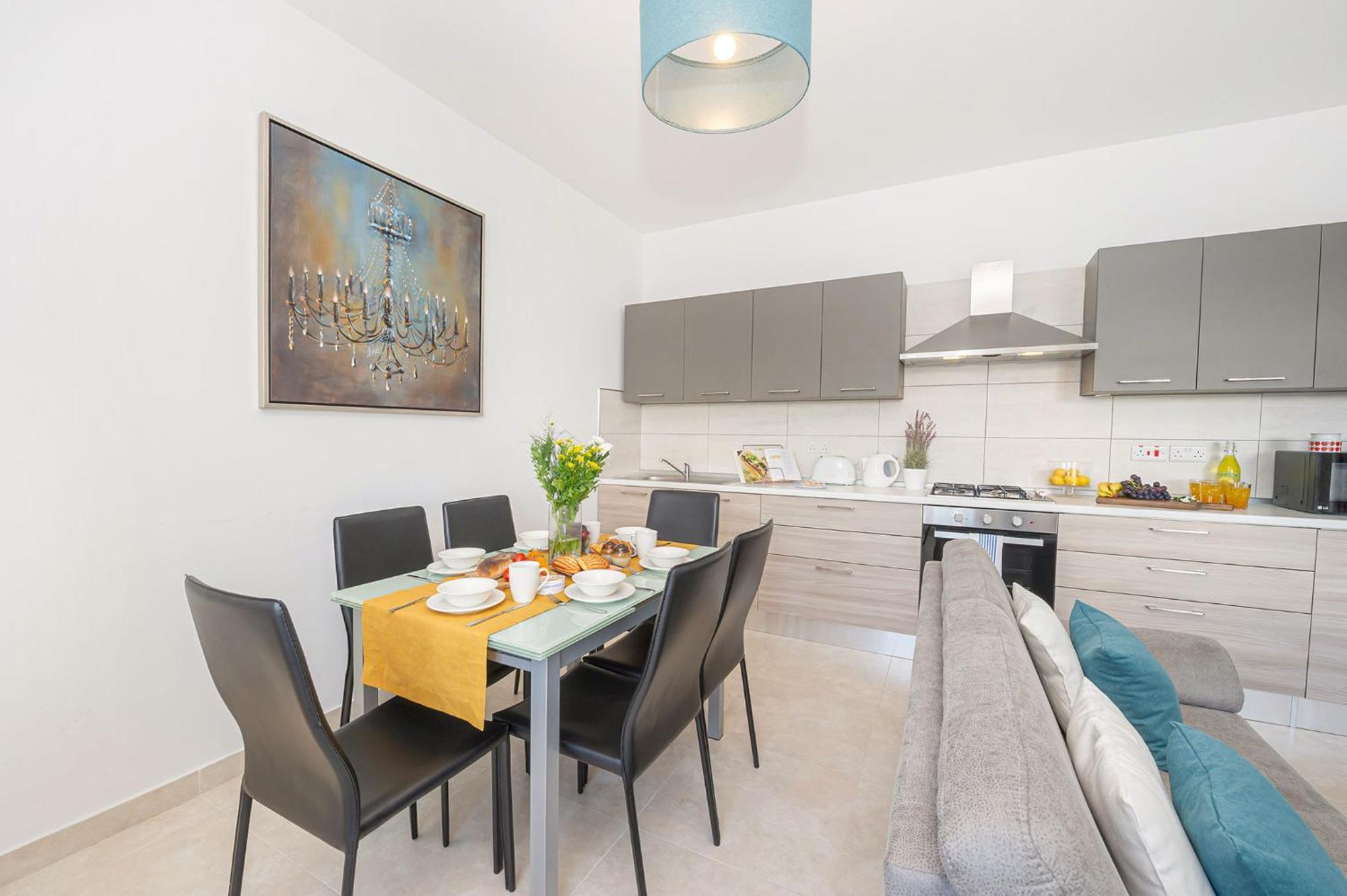Apartment Hillock
