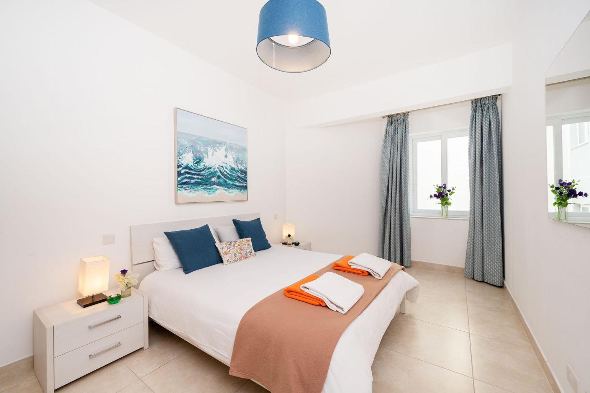 Hillock Apartment