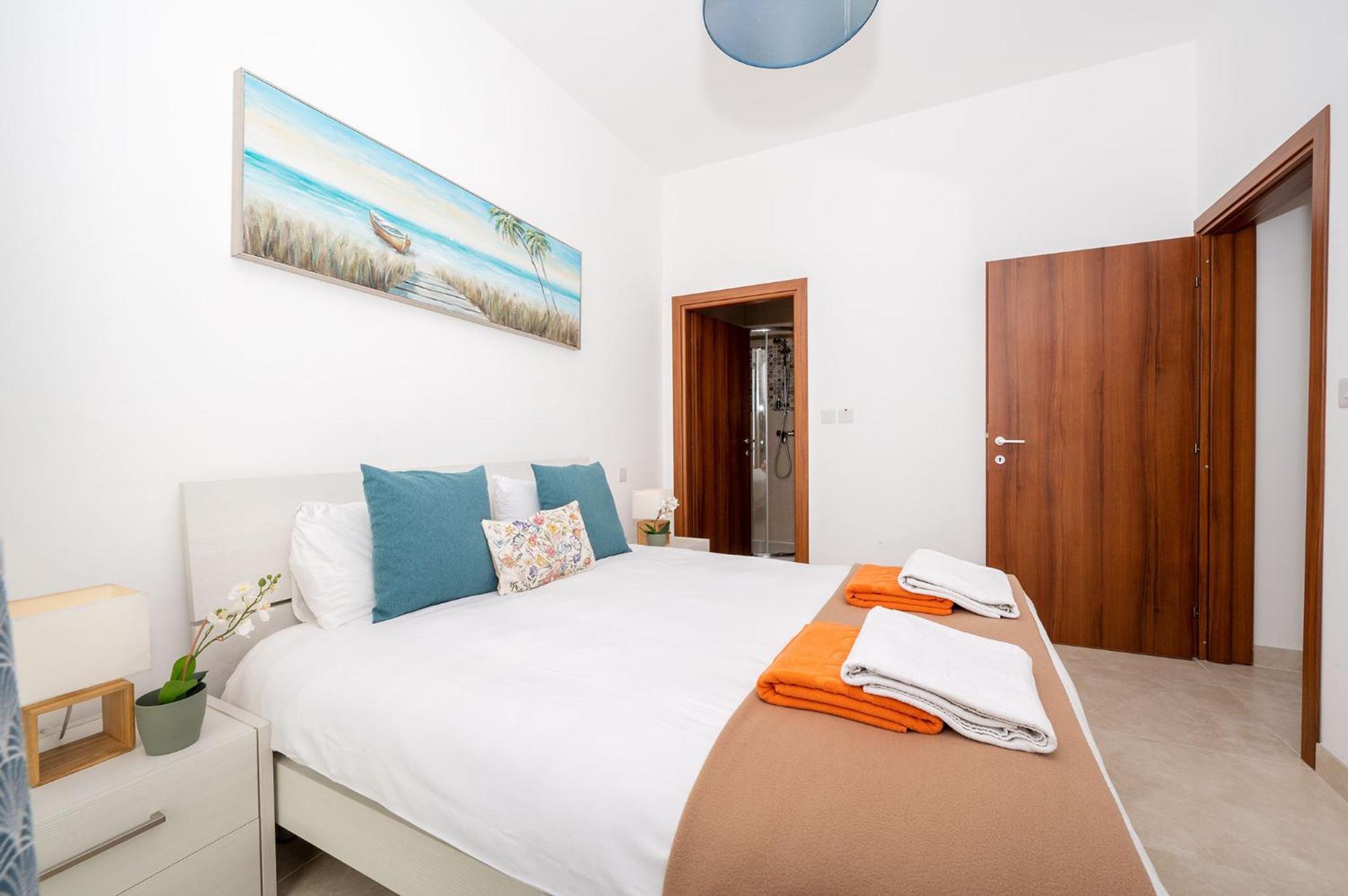 Hillock Apartment