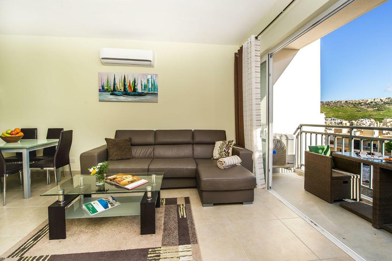 Hillock Apartment