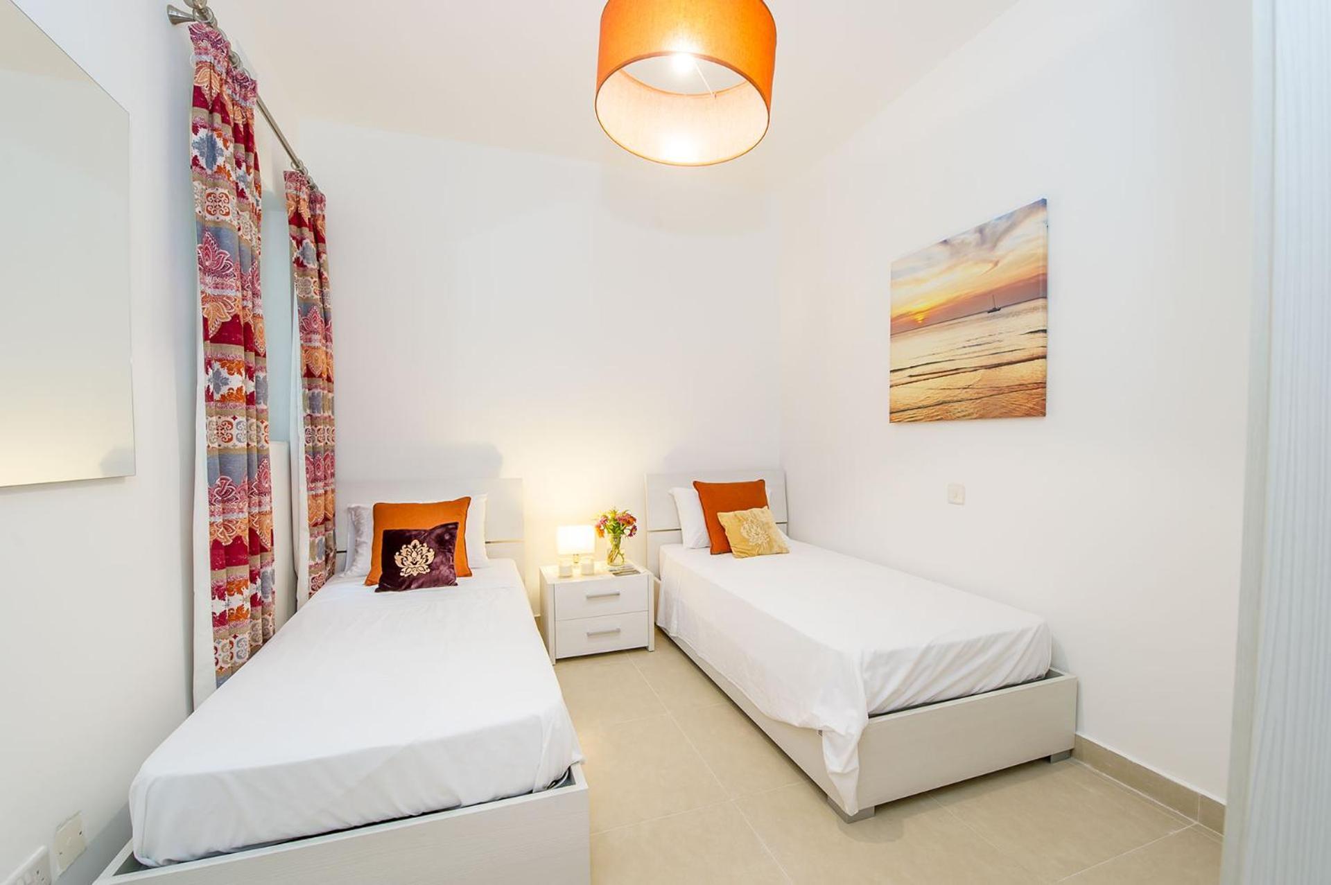 Hillock Apartment